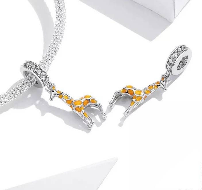 Silver Giraffe Bracelet Charm