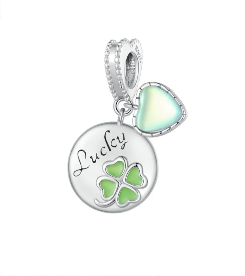 four leaf clover bracelet charm