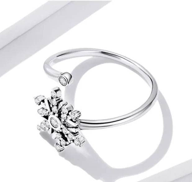 Silver Snowflake Ring