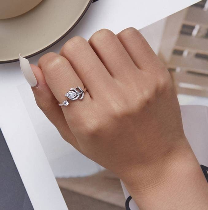 Silver Peacock Feather Ring